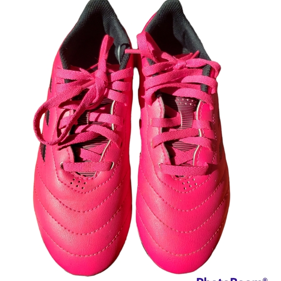 Adidas outdoor soccer cleats - Picture 1 of 3
